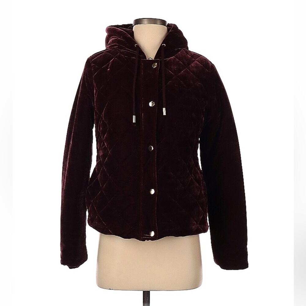Forever Audrey Juicy plum quilted velvet hooded coat, size small